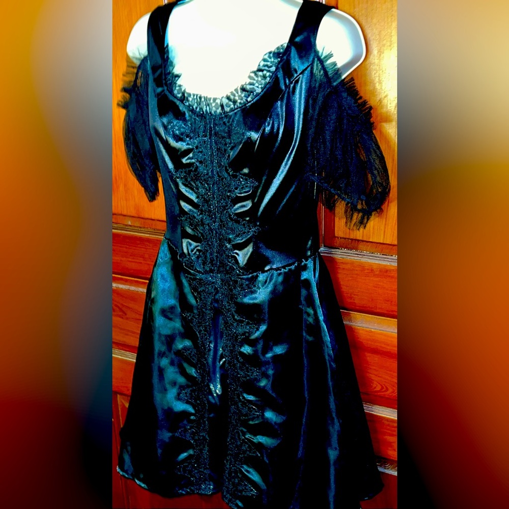 NWT Vintage Kmart Black Halloween Dress Costume. One size fits most.